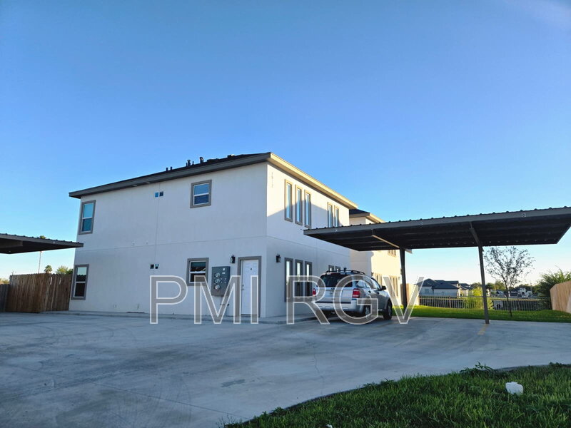 Alton Condo: 2912 E Israel Ave