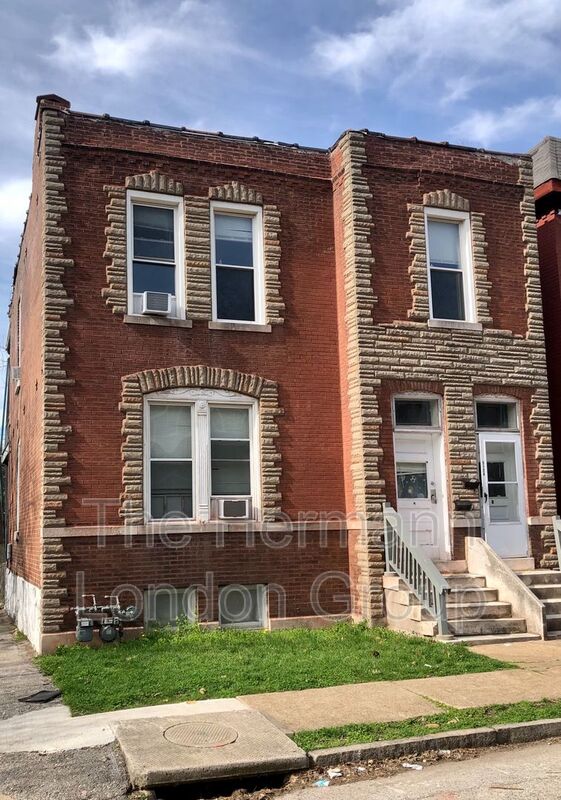 Saint Louis Condo: 512 Eiler