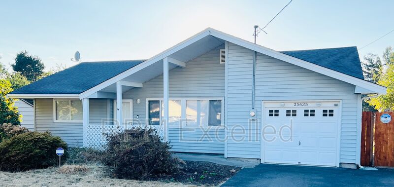 Kent House: 25635 30th Ave S