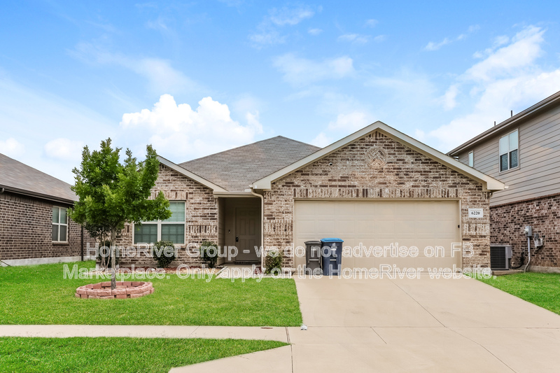 Fort Worth House: 6220 Jackstaff Dr