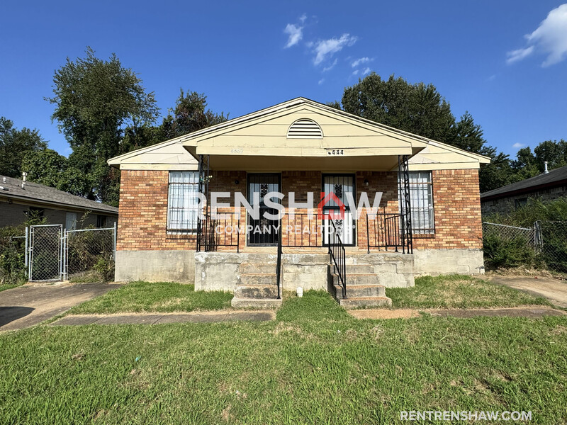 Memphis Condo: 4444 Arnold Cv