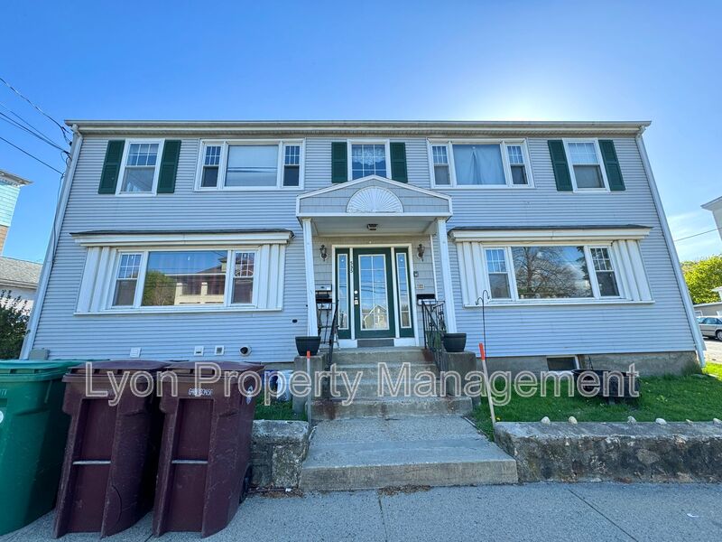 Woonsocket Condo: 535 Manville Rd
