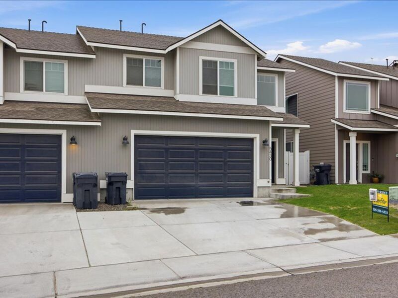 Pasco Townhome: 5430 Remington Dr.