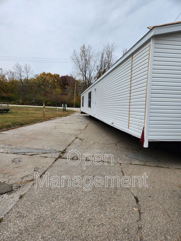 Colona House: 1400 Cleveland Rd