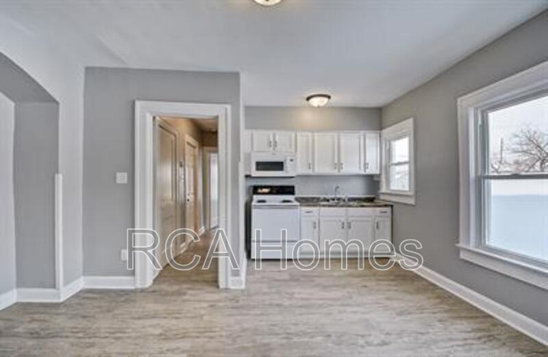 Indianapolis Condo: 412 North Bradley Ave, Unit 3