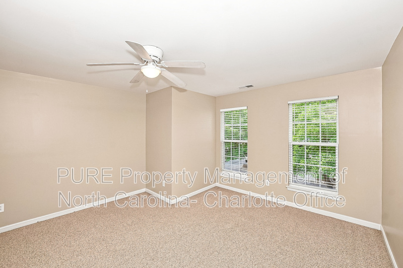 Mooresville House: 129 Cypress Landing Drive