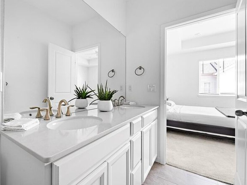 Main Rental Photo 9