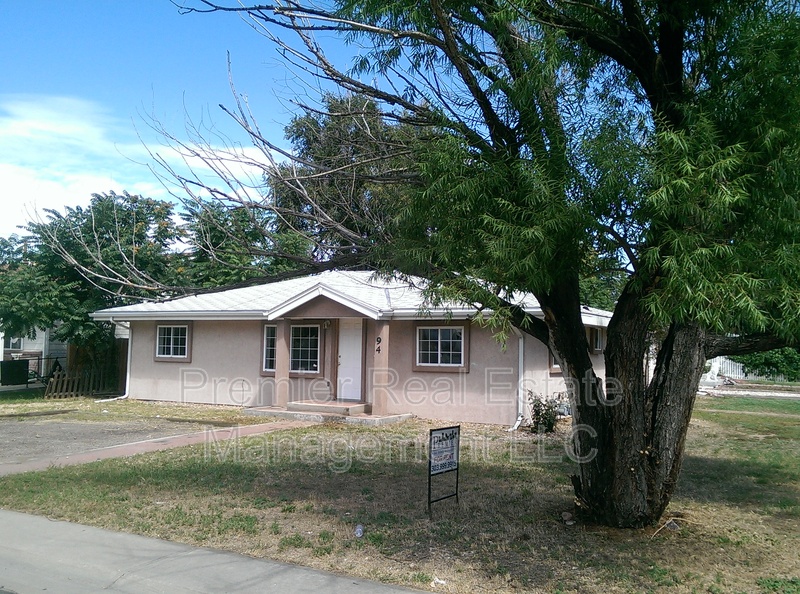 Brighton House: 941 Longs Peak St