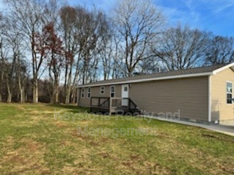 Oak Grove House: 157 Mace Lane Lot 18