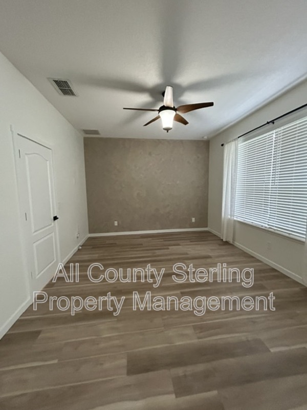 Main Rental Photo 18