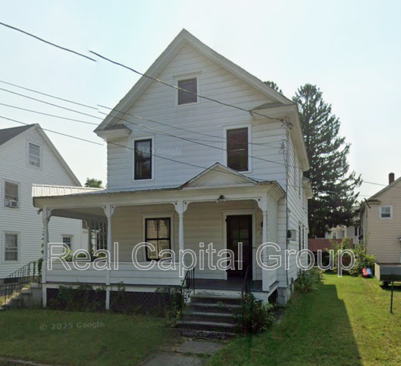 Glens Falls Condo: 76 Crandall St