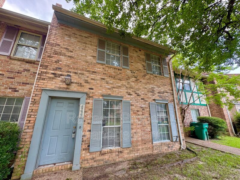 Texarkana House: 6220 Gould Pl