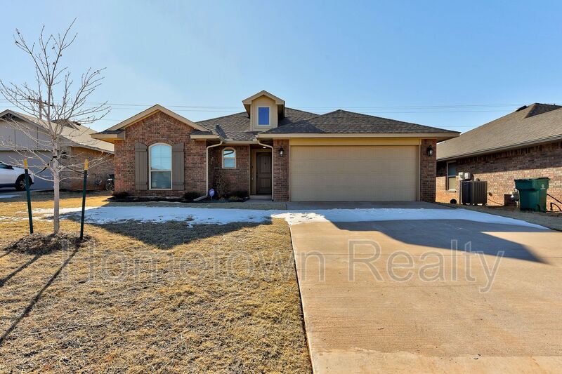 Edmond House: 6508 NW 157th Street