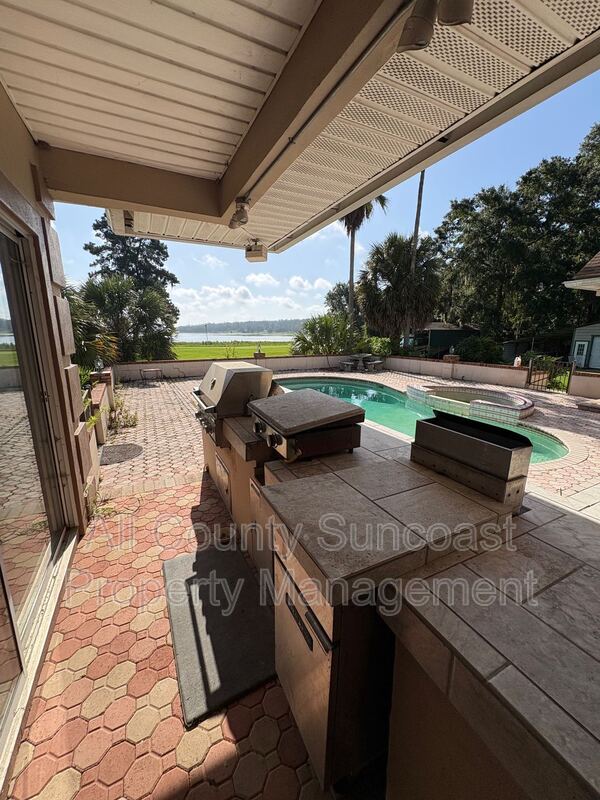 Main Rental Photo 18