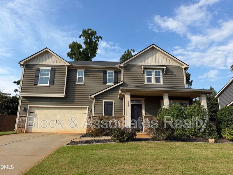Holly Springs House: 504 Eno Dr