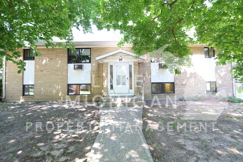 Wyoming Condo: 3131 Copley St SW