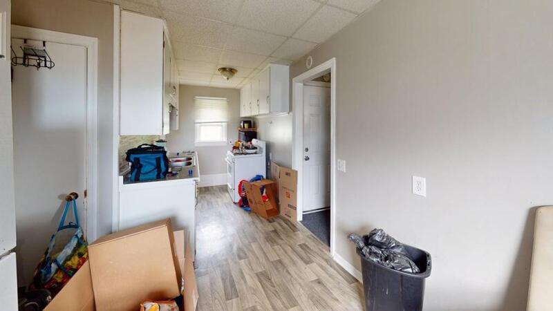 Rochester House: 4725 Lake Ave