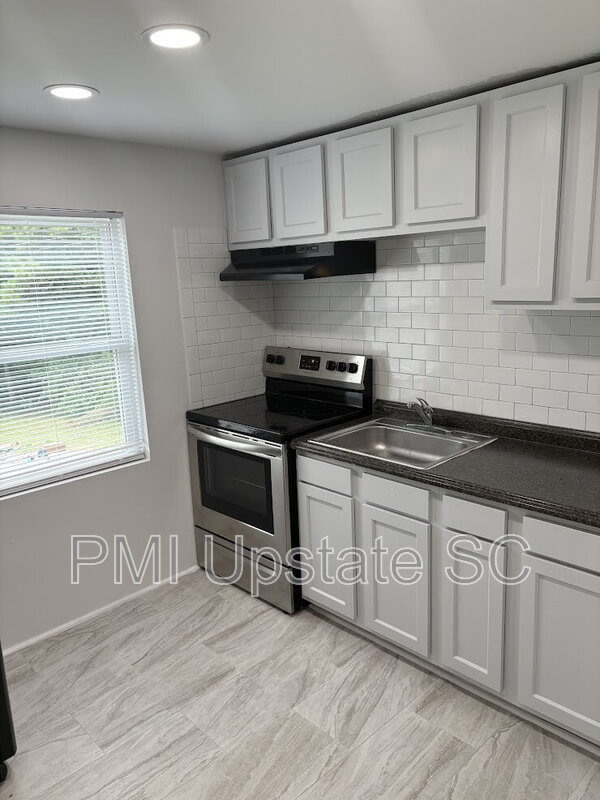 Gaffney Condo: 201 Chandler Dr