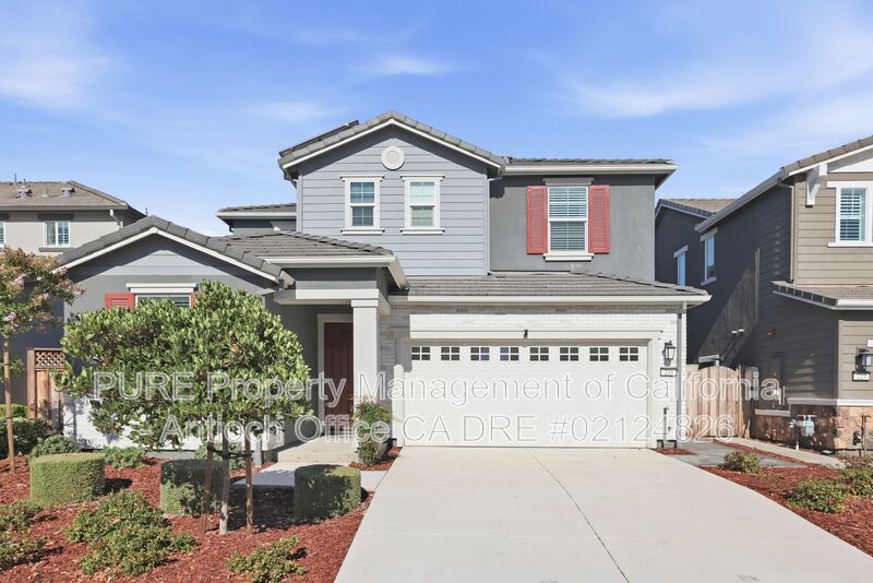 Oakley House: 233 Cold Creek Dr