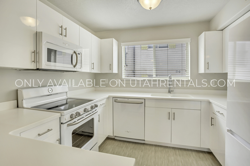 Orem Condo: 1081 W 993 N