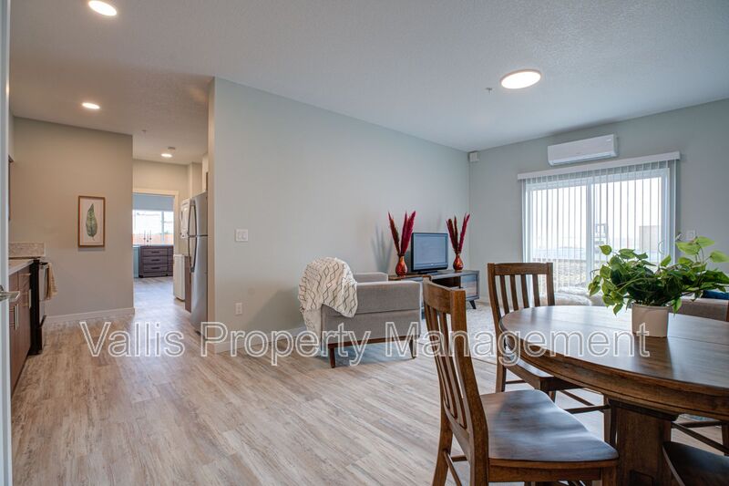Molalla Apartment: 13001 S Crompton Lane