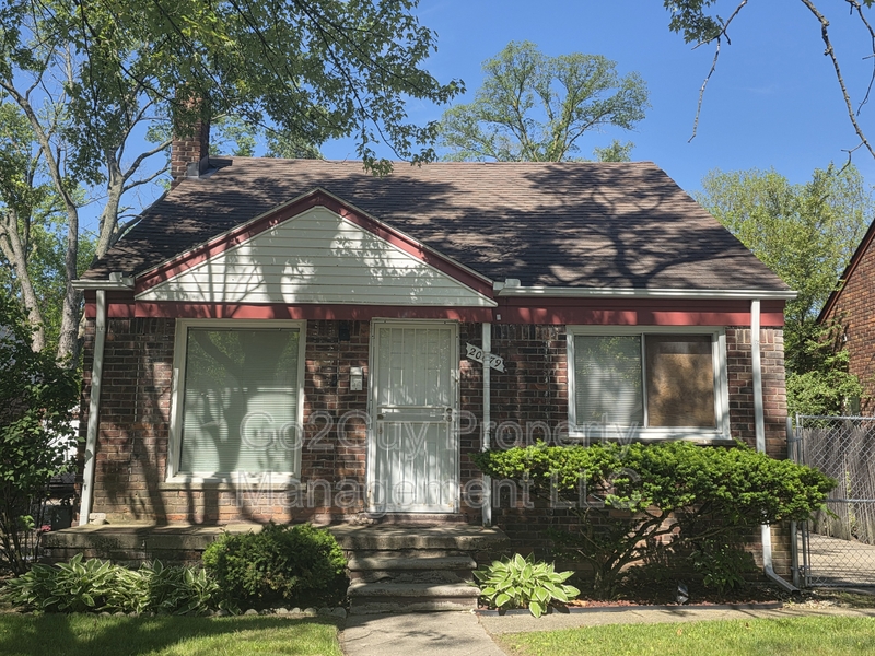 Detroit House: 20079 Patton