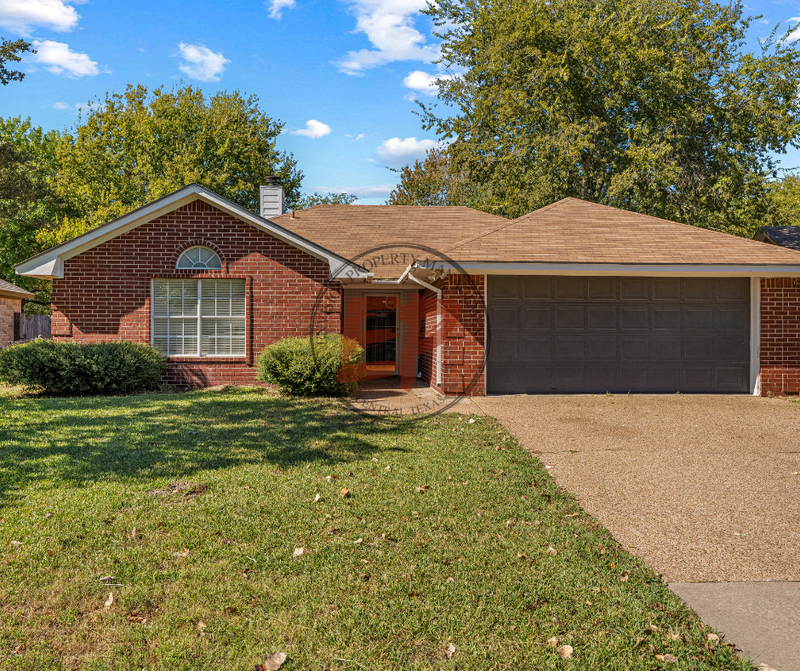 Waco House: 1727 Ramada Drive
