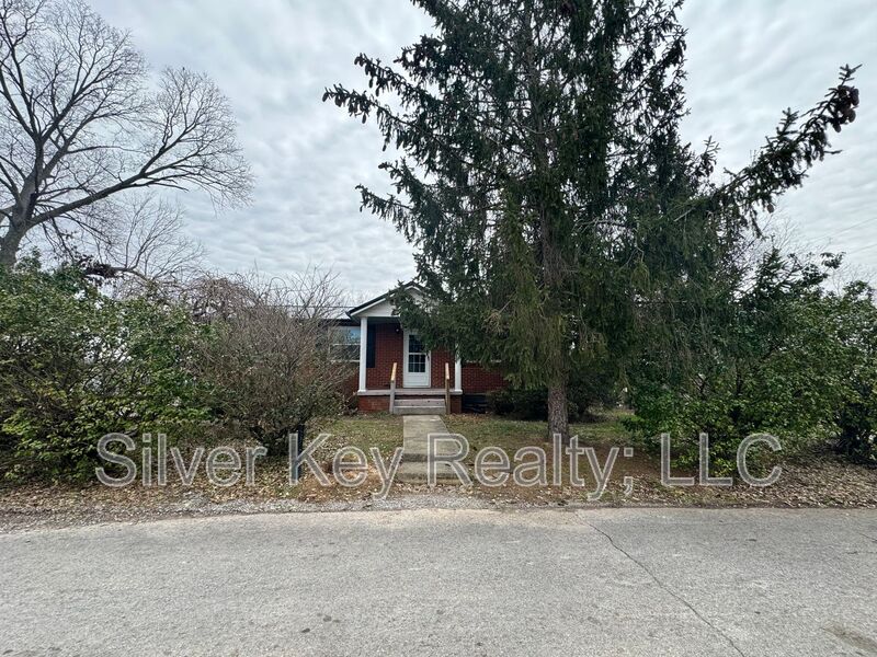 Sweetwater House: 1215 Broad Street