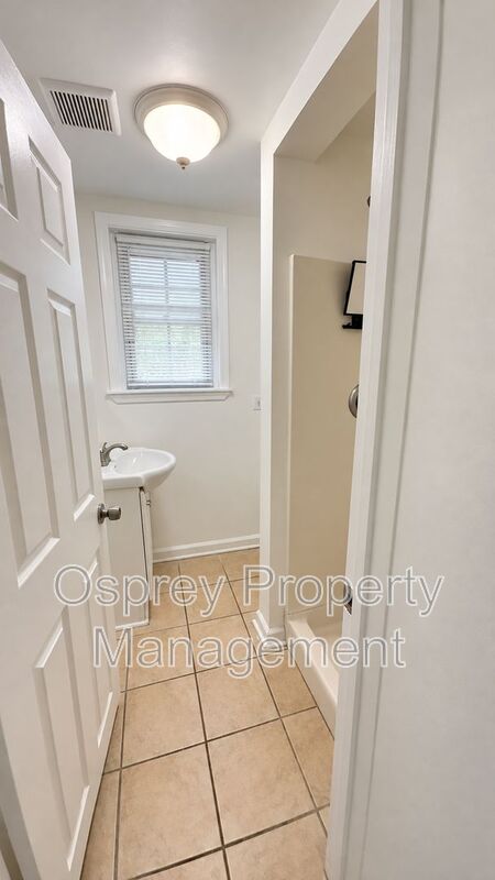 Charming 2-Bedroom, 1-Bath Duplex in the Heart of Virginia Beach! - Photo 14