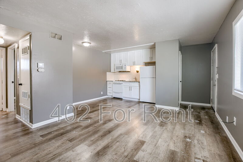 Omaha Condo: 1015 North 47th Avenue - 8