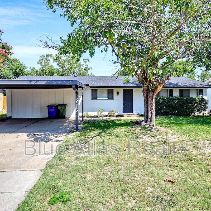 Watauga House: 5713 Bowling Drive