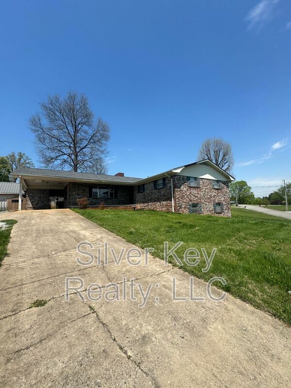 Etowah House: 103 County Road 807