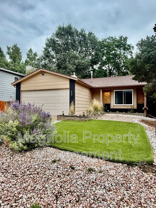 Colorado Springs House: 6065 Pemberton Way