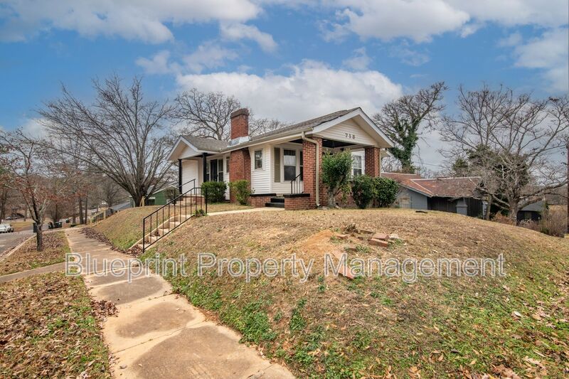 Birmingham House: 718 78th Street