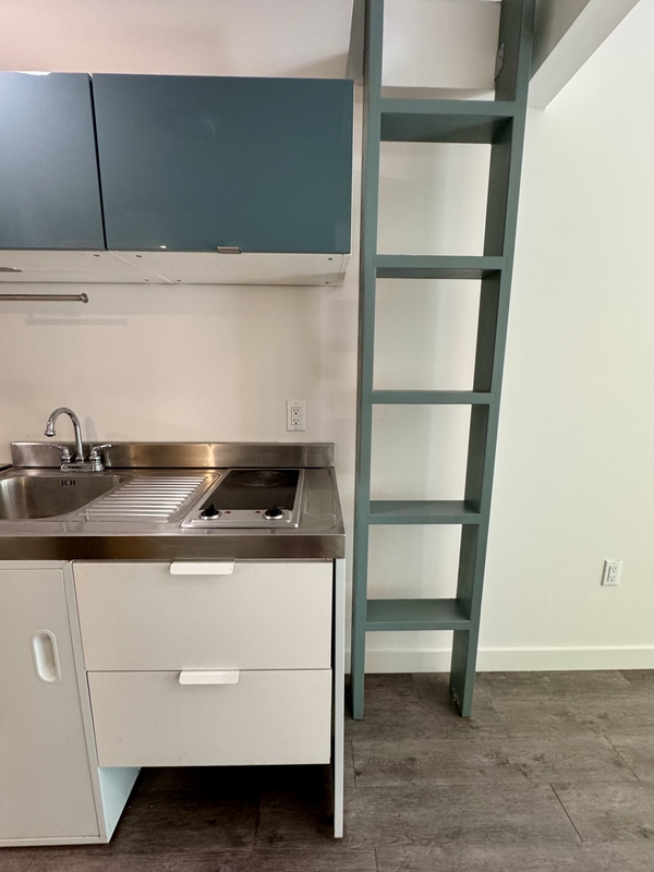 San Diego Condo: 4405 West Point Loma Boulevard