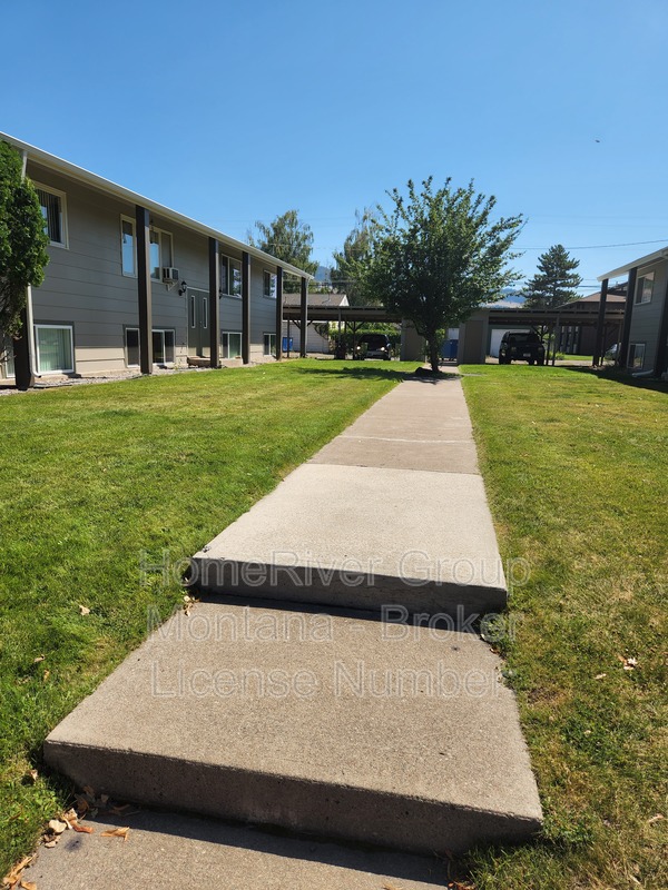 Missoula House: 817 W Central Ave