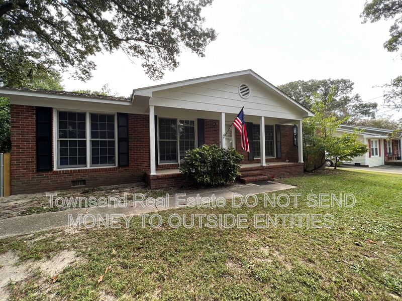 Fayetteville House: 2213 Stanton Street