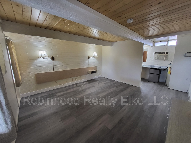 Wells Condo: 340 6th Street #6