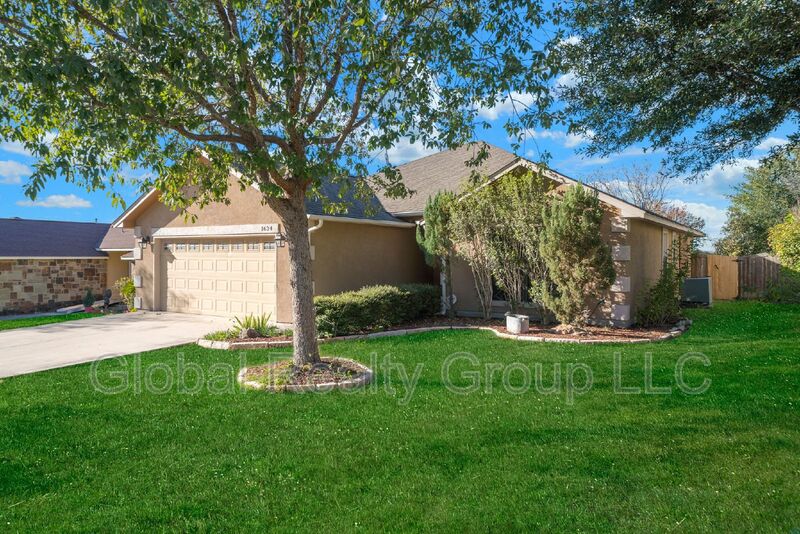 New Braunfels House: 1634 Sunblossom Cir