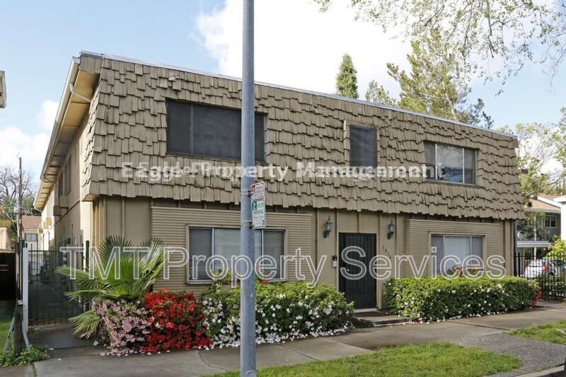 Sacramento House: 1816 F Street