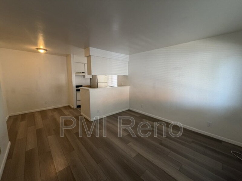 Reno Condo: 1015 Locust St