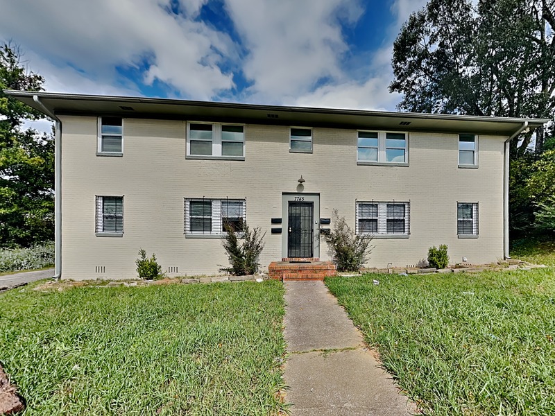 Birmingham Condo: 7745 Madrid Ave