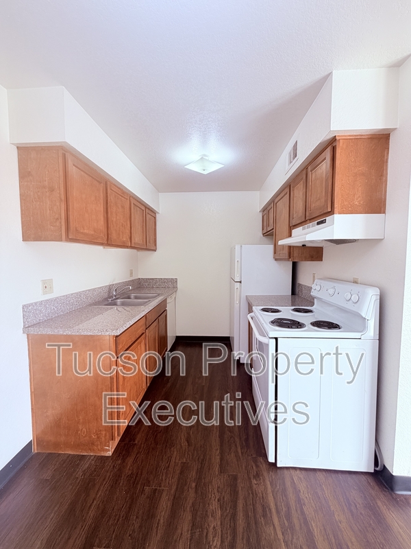 TUCSON Condo: 660 S. TUCSON BLVD - 212