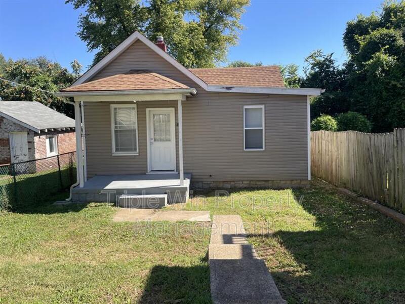 St. Louis House: 4831 Oldenburg Ave