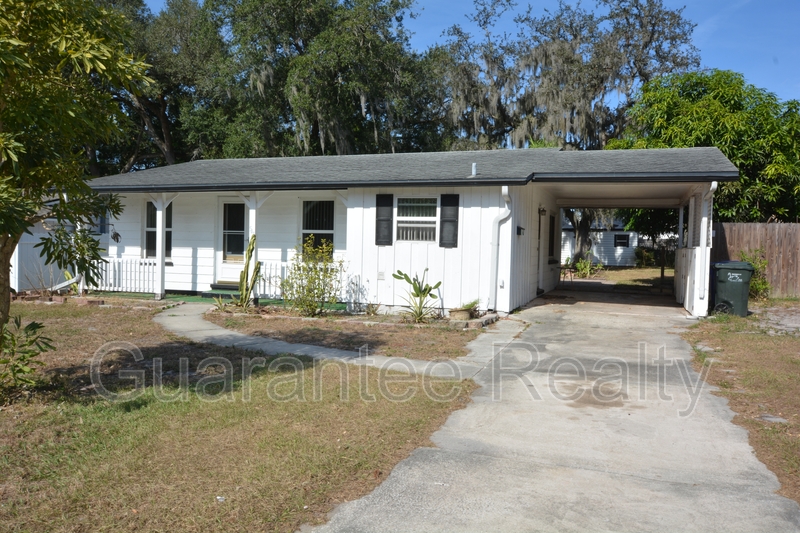 Lakeland House: 541 Carey Place