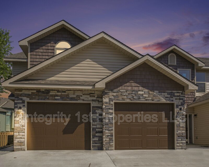 Kansas City Townhome: 8831 North Helena Avenue