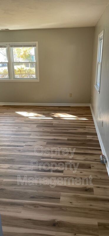 Charming 2-Bedroom Duplex in Kempsville, VB ¨ASK ABOUT OUR ZERO DEPOSIT¨ - Photo 8