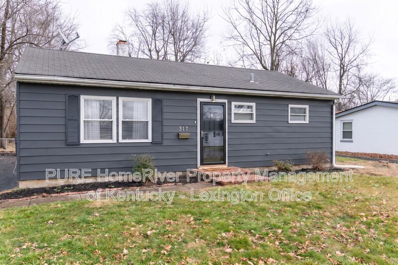 Lexington House: 317 Mockingbird Lane