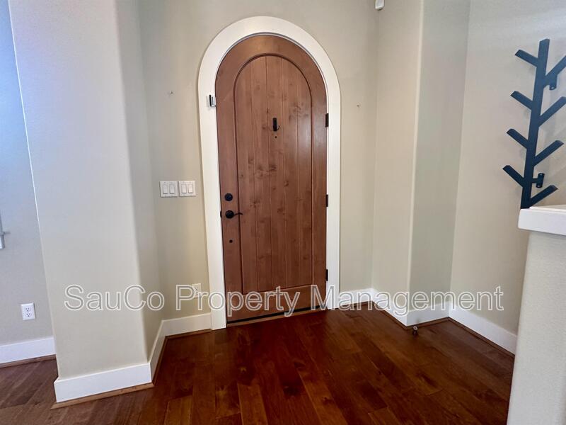 Beaverton House: 456 Southwest 203rd Terrace