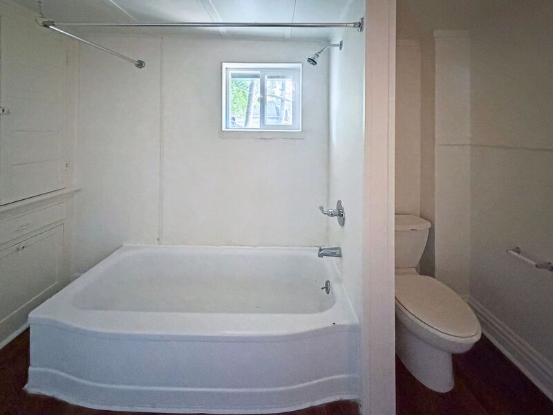 Photo 10 of rental home at 943 Washington Street